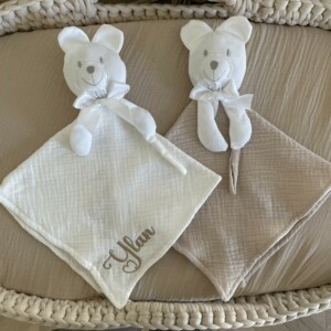 Doudou ours en gaze de coton couleur blanc ou beige