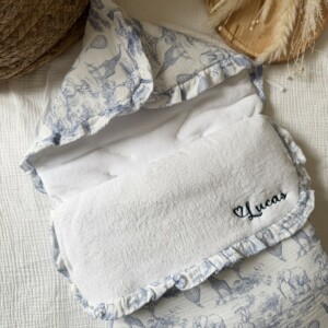 Nid d’ange toile de jouy bleu